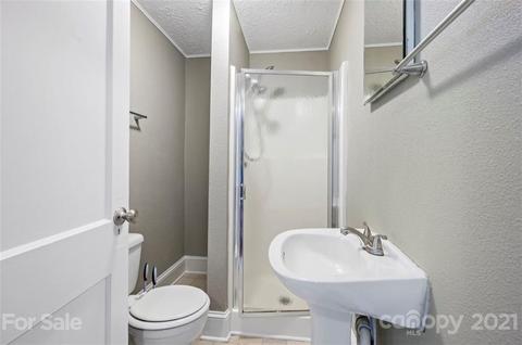 624 Maple St, Brevard, NC 28712 photo 25