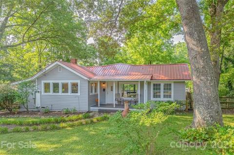 624 Maple St, Brevard, NC 28712 photo 1
