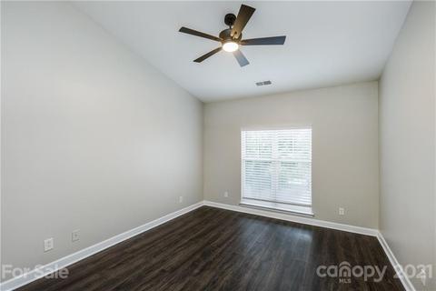 16724 Amberside E Rd E, Cornelius, NC 28031 photo 8