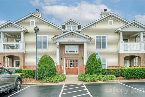 16724 Amberside E Rd E, Cornelius, NC 28031 photo 1