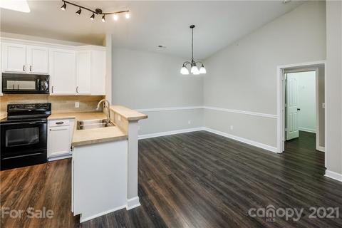16724 Amberside E Rd E, Cornelius, NC 28031 photo 4