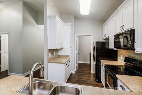 16724 Amberside E Rd E, Cornelius, NC 28031 photo 5