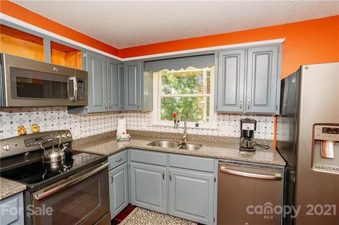 507 Vision Rd, Canton, NC 28716 photo 10
