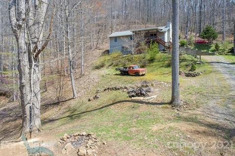 686 Thunderbird Rd, Sylva, NC 28779 photo 2