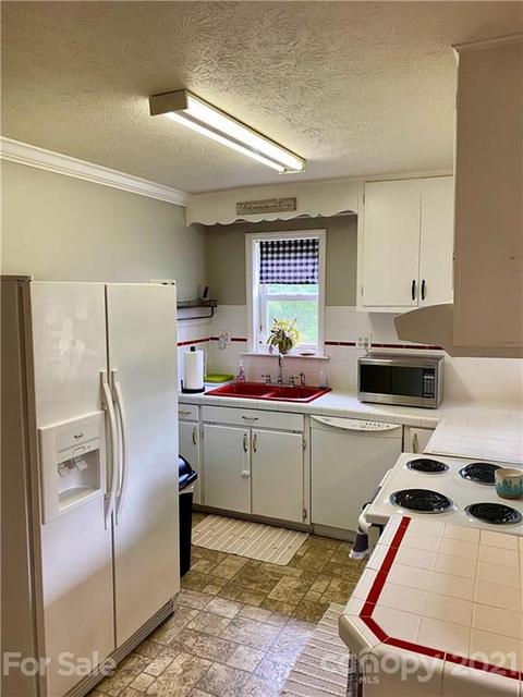 96 E View Dr, Flat Rock, NC 28731 photo 14