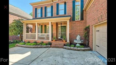 18604 Dembridge Dr, Davidson, NC 28036 photo 2