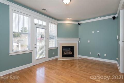 326 Davidson Gateway Dr, Davidson, NC 28036 photo 5
