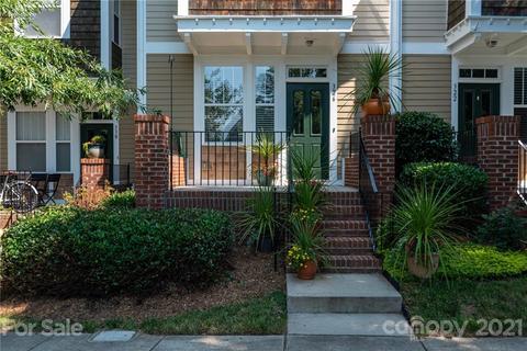 326 Davidson Gateway Dr, Davidson, NC 28036 photo 2