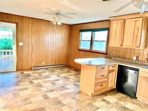 4644 Emerald Dr, Morganton, NC 28655 photo 9