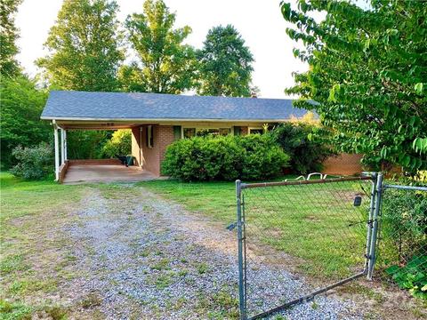 4644 Emerald Dr, Morganton, NC 28655 photo 2