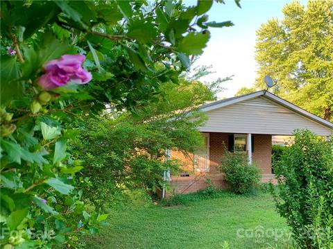 4644 Emerald Dr, Morganton, NC 28655 photo 1
