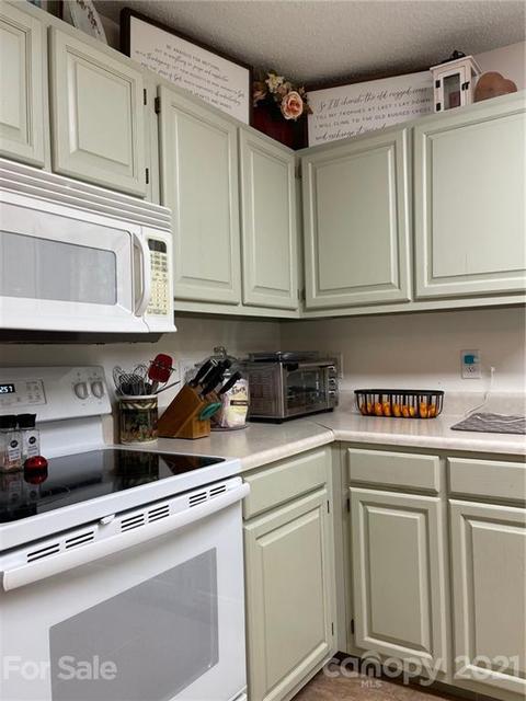 12 Chase Ln, Sylva, NC 28779 photo 8