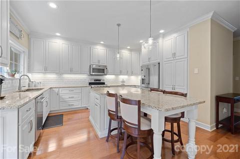 348 Gringley Hill Rd, Fort Mill, SC 29708 photo 4