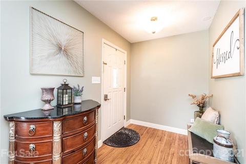 331 Skyline Rd, Hickory, NC 28601 photo 4