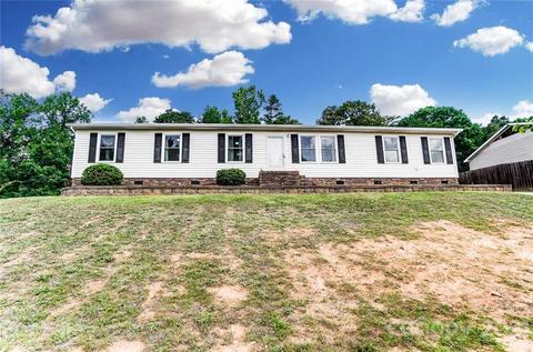 1007 Daniel Dr, Stanley, NC 28164 photo 1