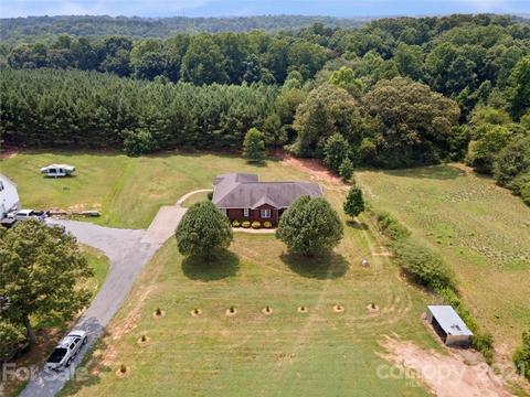 988 Perth Rd, Troutman, NC 28166 photo 3