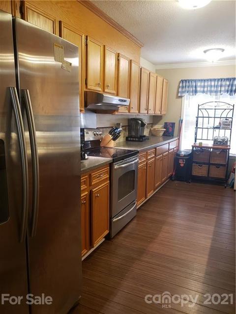 102 Doree Ln, Crouse, NC 28033 photo 9
