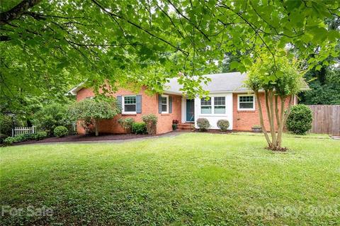 138 Pearson Dr, Morganton, NC 28655 photo 1