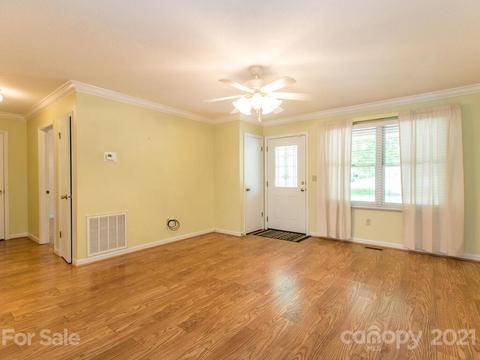 62 Resada Dr, Brevard, NC 28712 photo 4
