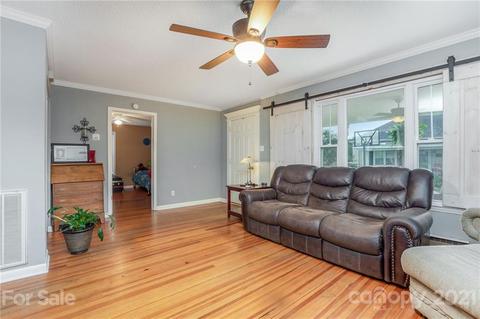 68 4th St, Cramerton, NC 28032 photo 8