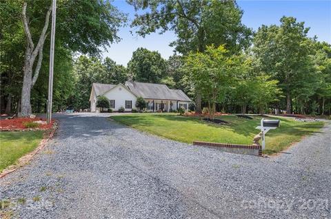 2527 Cocoon Run, Wingate, NC 28174 photo 3