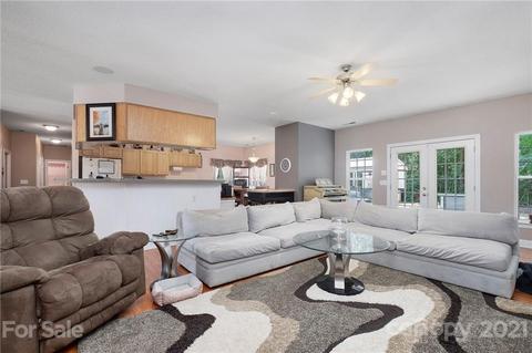 2527 Cocoon Run, Wingate, NC 28174 photo 7