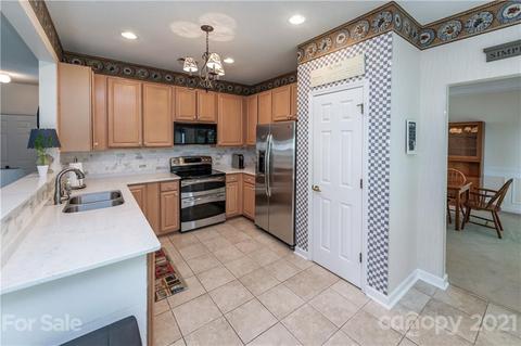 851 Knightsbridge Rd, Fort Mill, SC 29708 photo 9