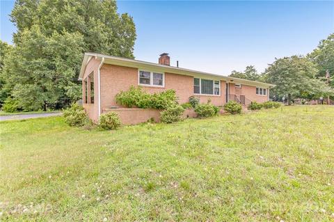 1301 Sycamore St, Monroe, NC 28112 photo 2