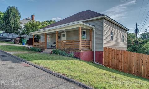 28 Second St, Cramerton, NC 28032 photo 2