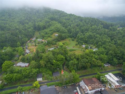 155 Elm St, Spruce Pine, NC 28777 photo 4