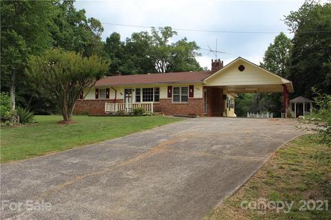 2605 Coxe Rd, Tryon, NC 28782 photo 2