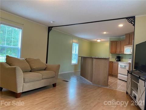 108 Jamestown Dr, Harmony, NC 28634 photo 4