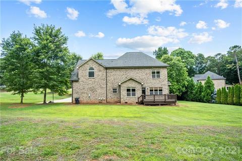 1054 Madras Ct, Davidson, NC 28036 photo 6