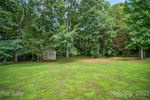 1054 Madras Ct, Davidson, NC 28036 photo 7