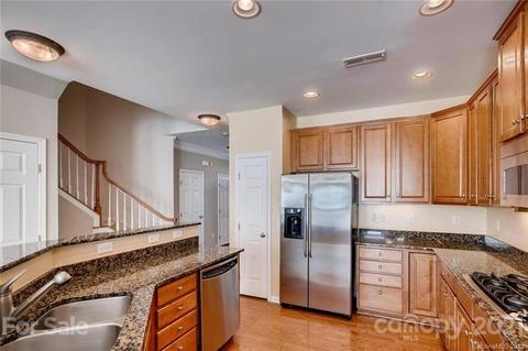 20220 Amy Lee Dr, Cornelius, NC 28031 photo 8