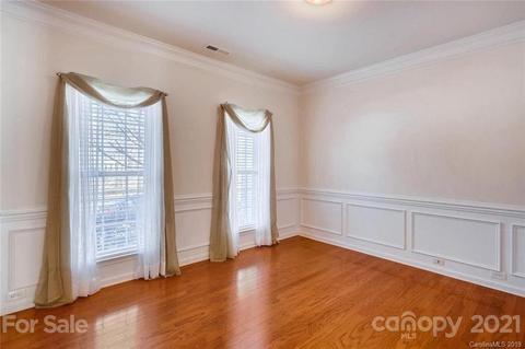 20220 Amy Lee Dr, Cornelius, NC 28031 photo 4