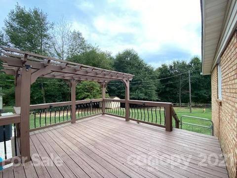 4734 Wilburn Dr, Conover, NC 28613 photo 9