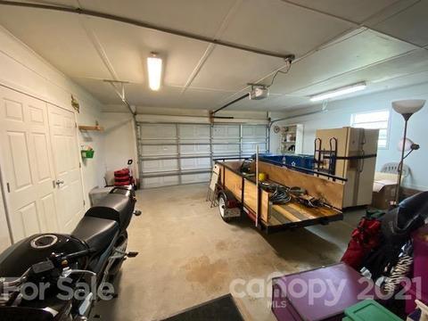 4734 Wilburn Dr, Conover, NC 28613 photo 5