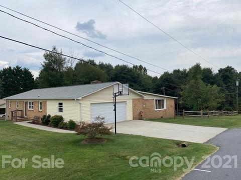 4734 Wilburn Dr, Conover, NC 28613 photo 2
