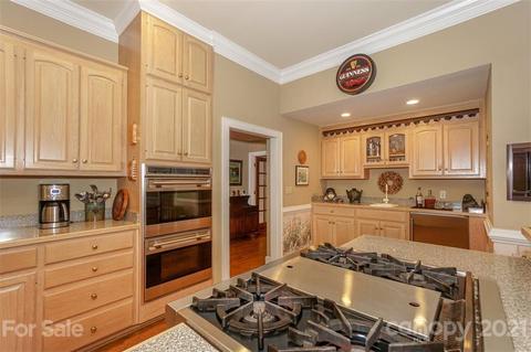 17828 Largo Pl, Cornelius, NC 28031 photo 10