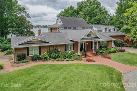 17828 Largo Pl, Cornelius, NC 28031 photo 1
