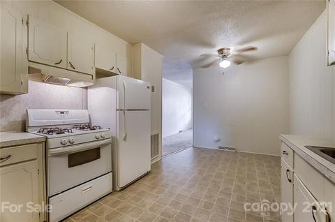 19716 Smith Cir, Cornelius, NC 28031 photo 6