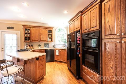 6188 Willowbottom Rd, Hickory, NC 28602 photo 12