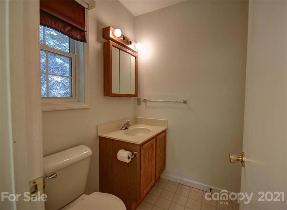  184 Greenview Dr, Maggie Valley, NC 28751 photo 18