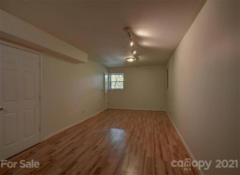  184 Greenview Dr, Maggie Valley, NC 28751 photo 22