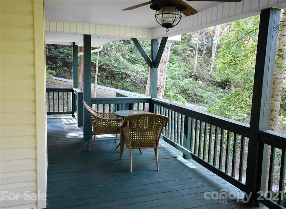  184 Greenview Dr, Maggie Valley, NC 28751 photo 9