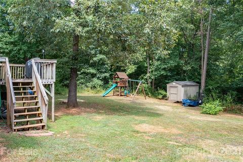 2104 Redberry Ln, Conover, NC 28613 photo 20