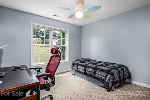 2104 Redberry Ln, Conover, NC 28613 photo 16