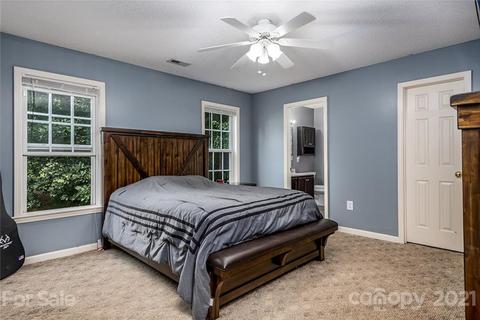 2104 Redberry Ln, Conover, NC 28613 photo 12
