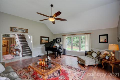 118 Winnipeg Ln, Sylva, NC 28779 photo 15